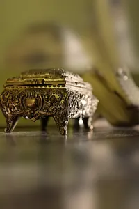 Barok Altın Oymalı Takı Kutusu