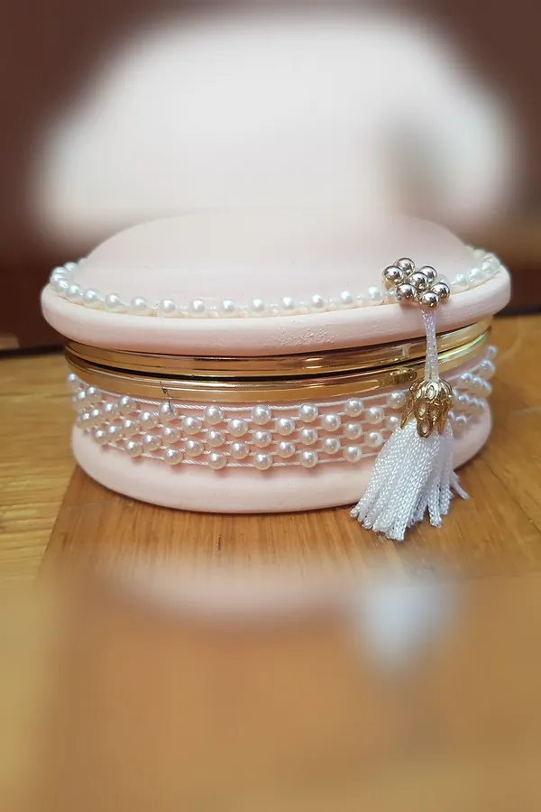Pembe Seramik İnci Takı Kutusu